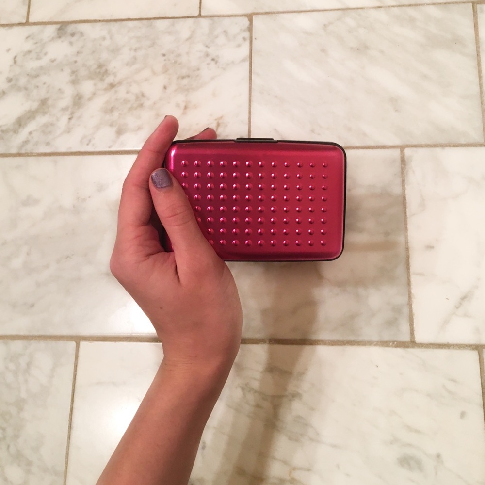 Metal Hard Case Credit Card Security Wallet